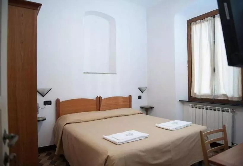 ホテル Albergo Vittoria