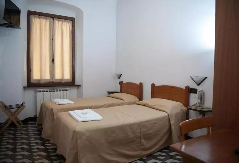 ホテル Albergo Vittoria