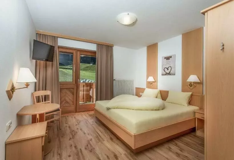 هتل Oberlehenhof