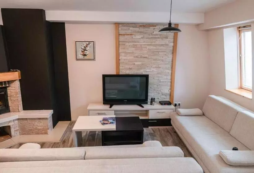 پانسیون Apartments And Rooms Max Well