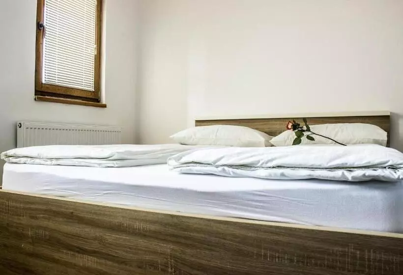 پانسیون Apartments And Rooms Max Well