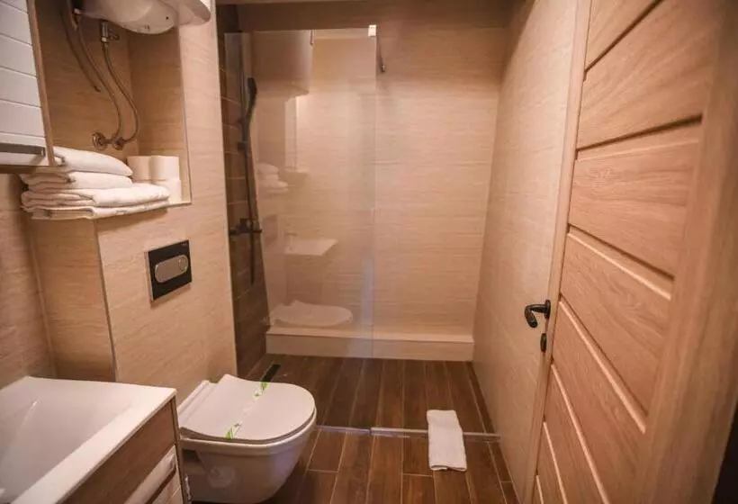 پانسیون Apartments And Rooms Max Well