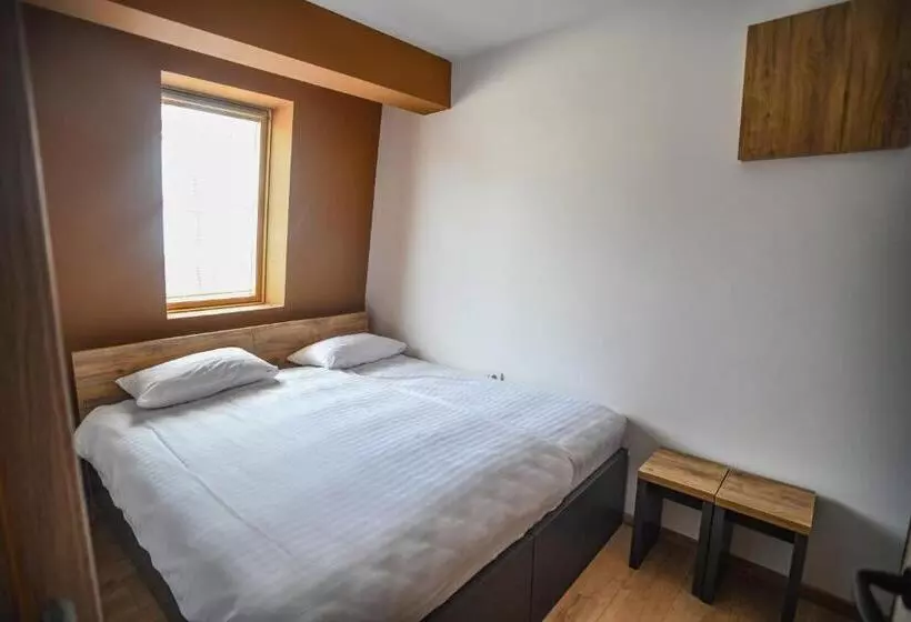 پانسیون Apartments And Rooms Max Well