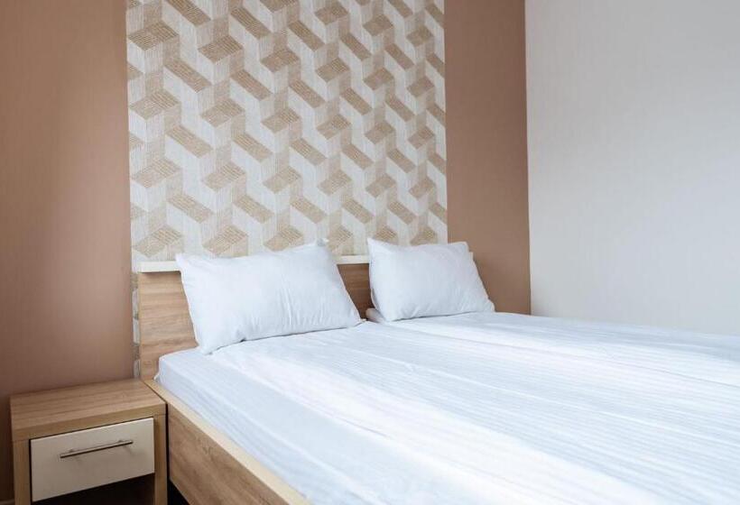 پانسیون Apartments And Rooms Max Well