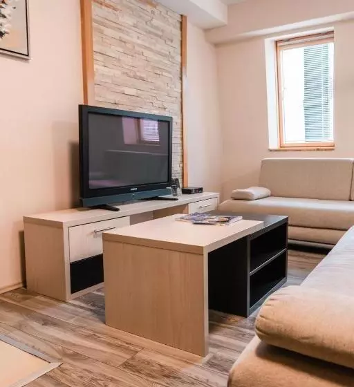 پانسیون Apartments And Rooms Max Well