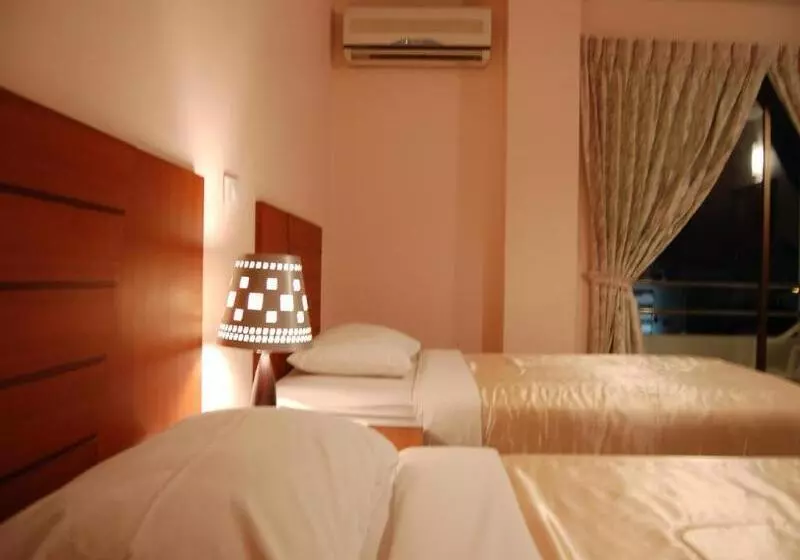 酒店 Baan Manthana House