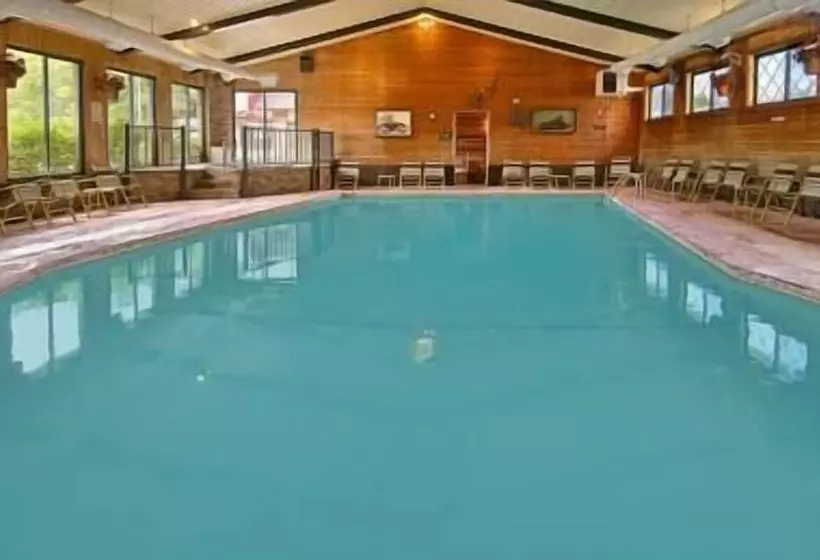 호텔 Bavarian Haus Lakefront Inn