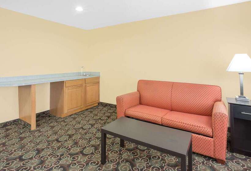 Отель Baymont By Wyndham Holland