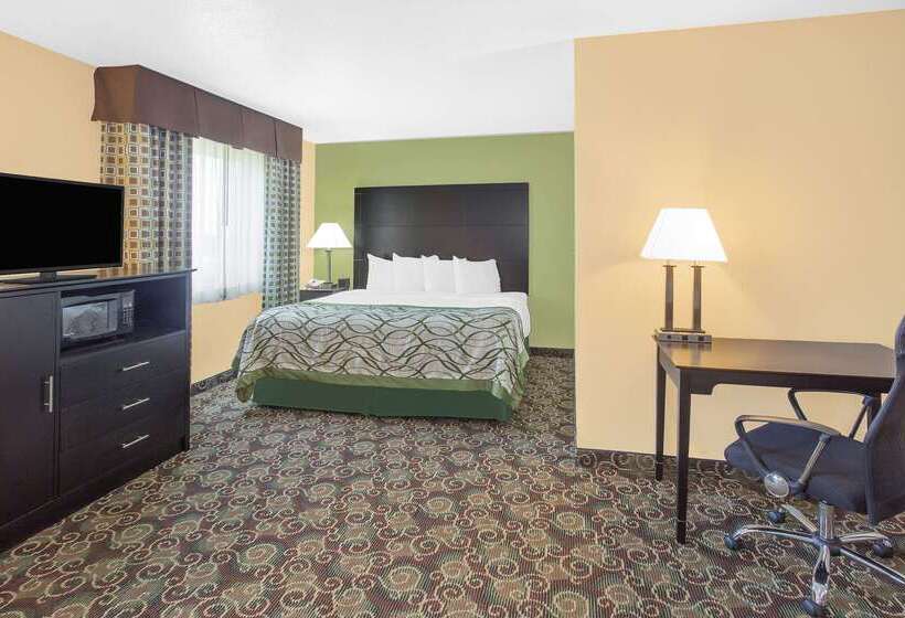 Отель Baymont By Wyndham Holland