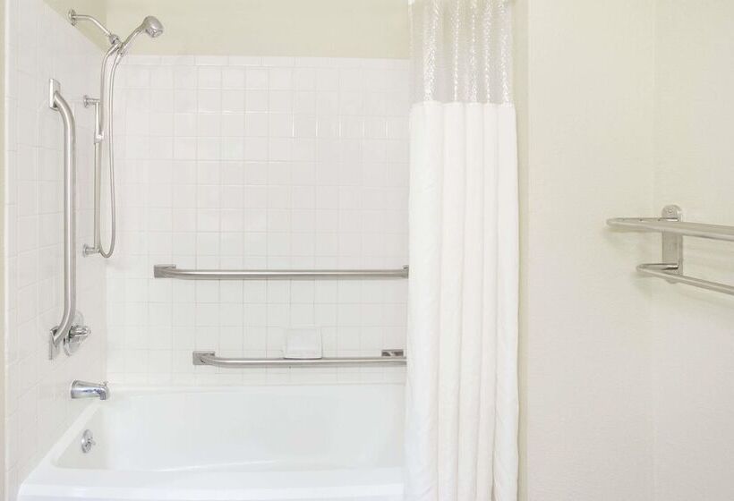 Отель Baymont By Wyndham Holland