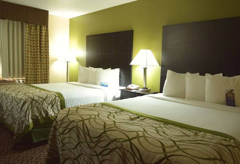 Отель Baymont By Wyndham Holland