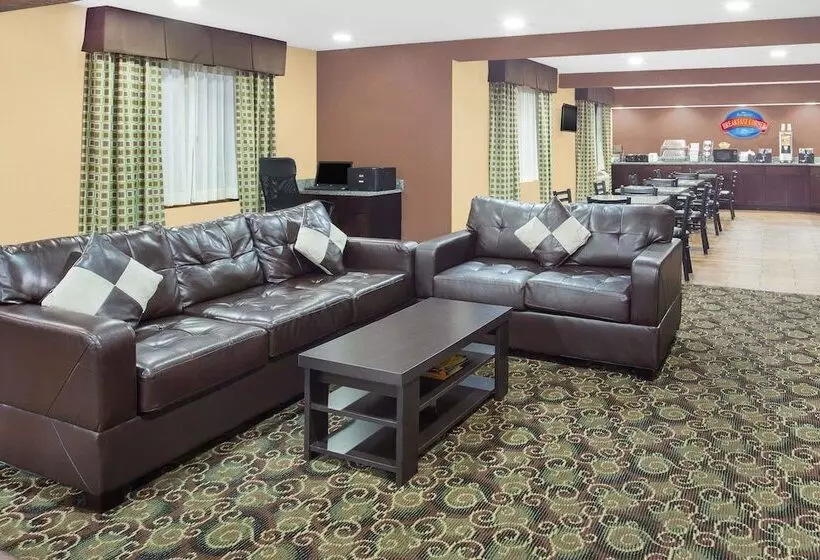 Отель Baymont By Wyndham Holland