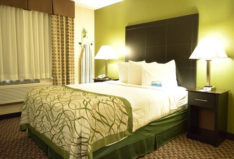 Отель Baymont By Wyndham Holland