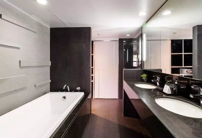 هتل Best Western Sukhumvit 20