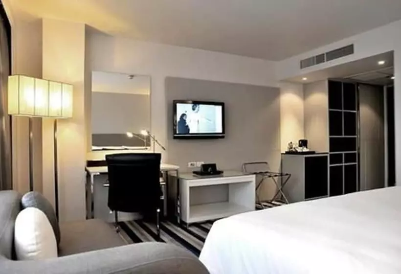 هتل Best Western Sukhumvit 20