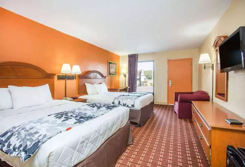 ホテル Days Inn By Wyndham Athens