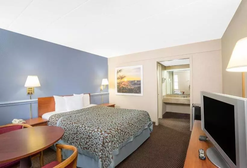 호텔 Days Inn By Wyndham Lincolnton