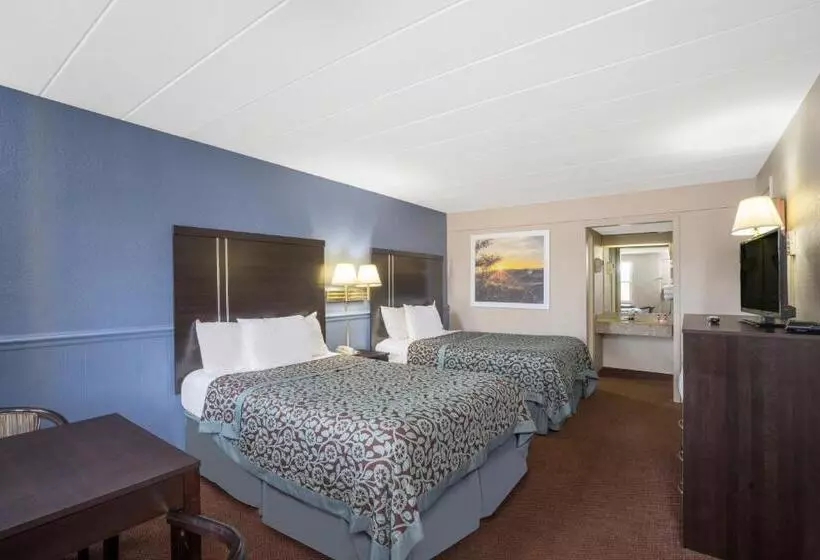 호텔 Days Inn By Wyndham Lincolnton