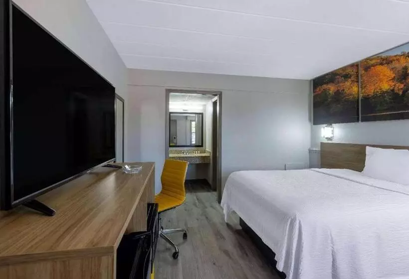 호텔 Days Inn By Wyndham Lincolnton