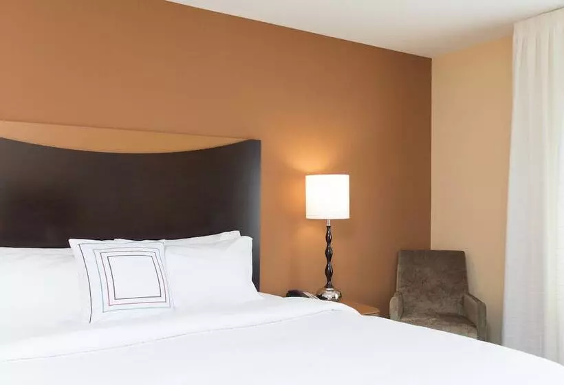 Otel Fairfield Inn & Suites By Marriott Omaha Downtown