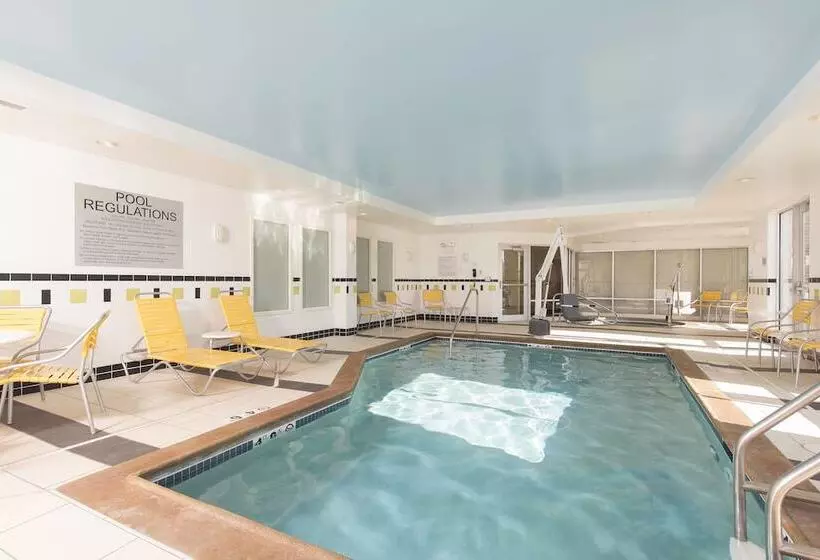 Otel Fairfield Inn & Suites By Marriott Omaha Downtown