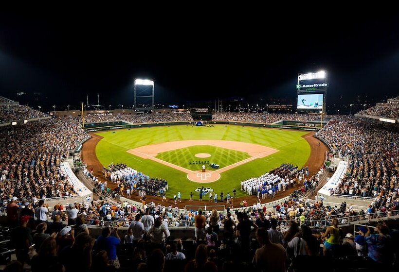 فندق Fairfield Inn & Suites By Marriott Omaha Downtown