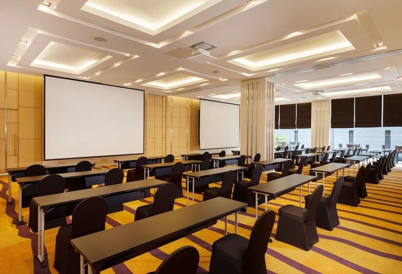 Hotel Four Points By Sheraton Bangkok Sukhumvit 15
