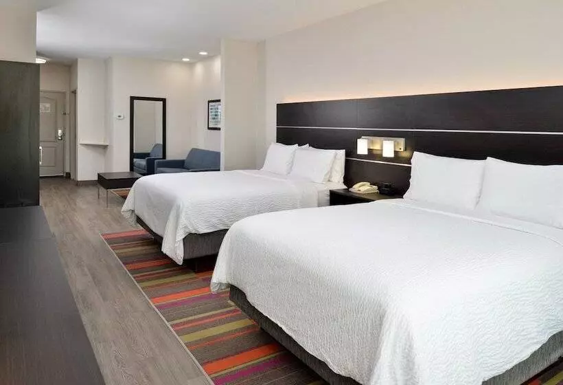 Holiday Inn Express Hotel & Suites Carthage, An Ihg