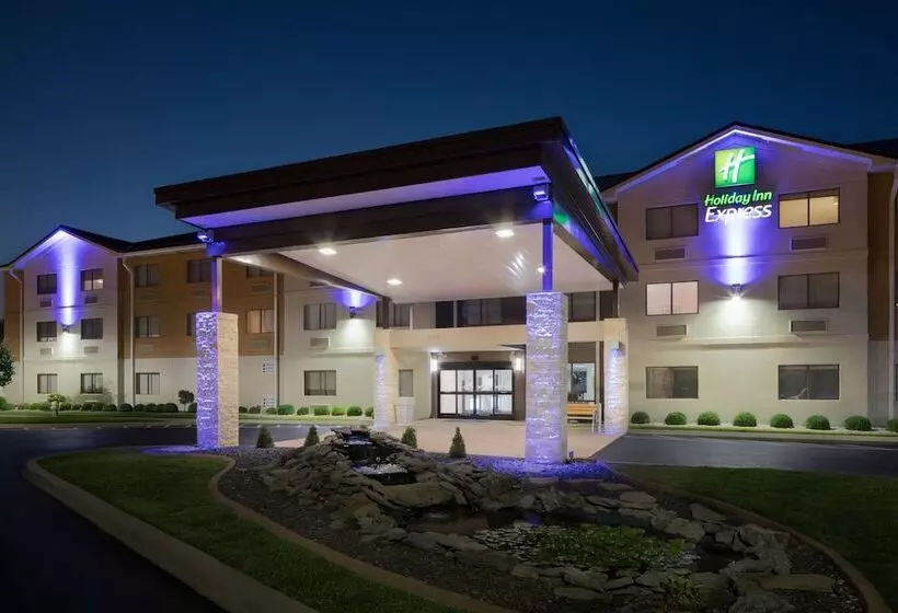 Отель Holiday Inn Express Louisville Northeast, An Ihg