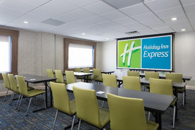 בית מלון כפרי Holiday Inn Express Louisville Northeast, An Ihg