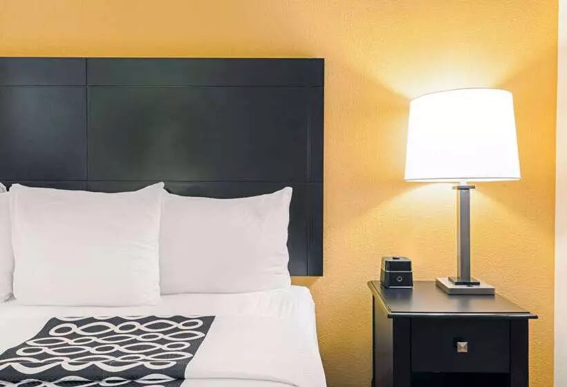 酒店 La Quinta By Wyndham Stillwater  University Area