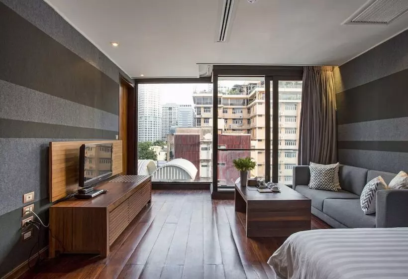 Luxx Langsuan Hotel   Sha Plus