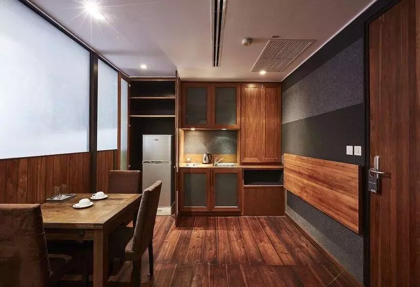 Luxx Langsuan Hotel   Sha Plus