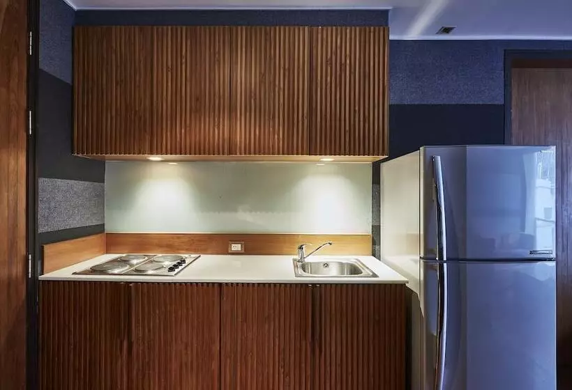 Luxx Langsuan Hotel   Sha Plus