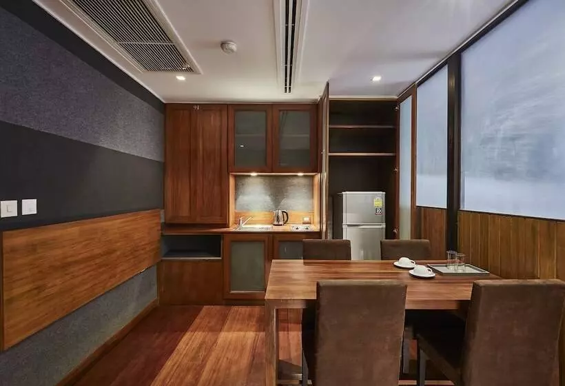 Luxx Langsuan Hotel   Sha Plus