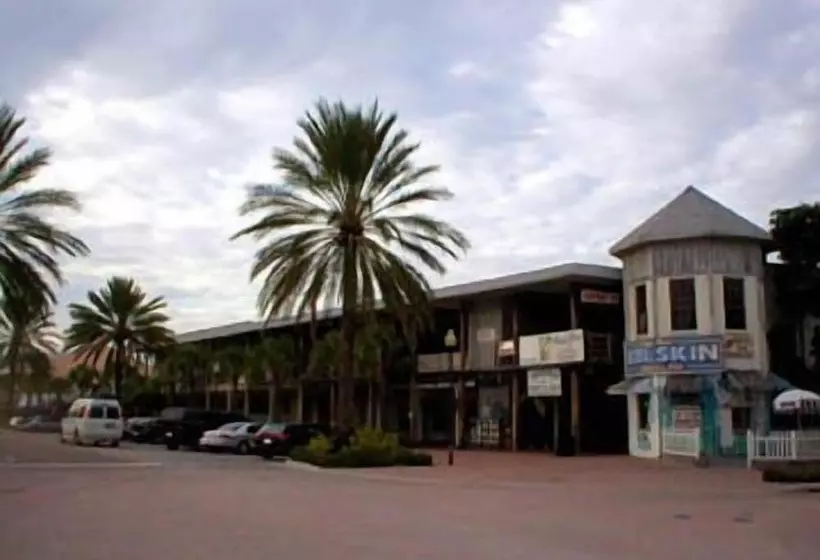 ホテル Oasis Palms Resort