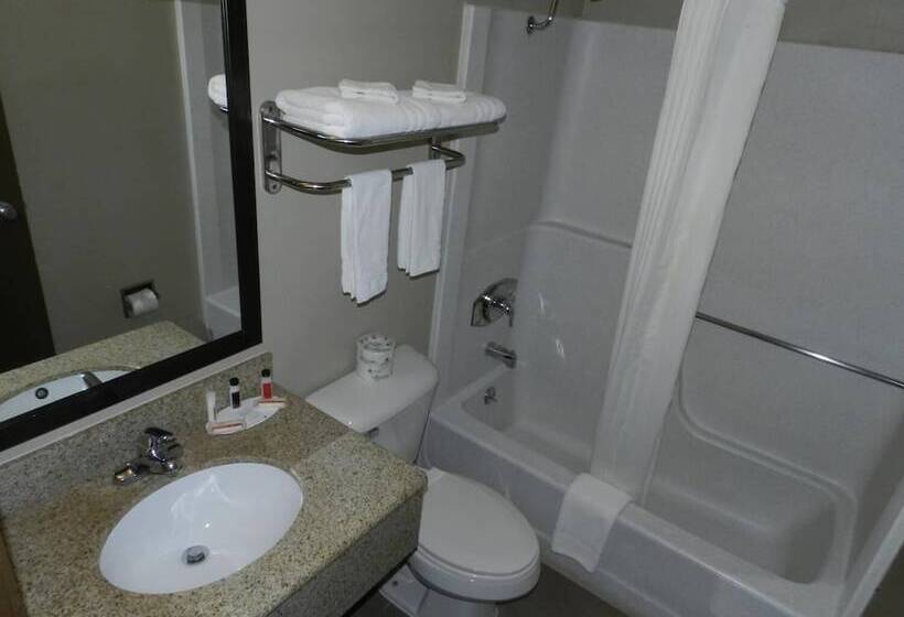 Отель Super 8 By Wyndham Fremont Ne