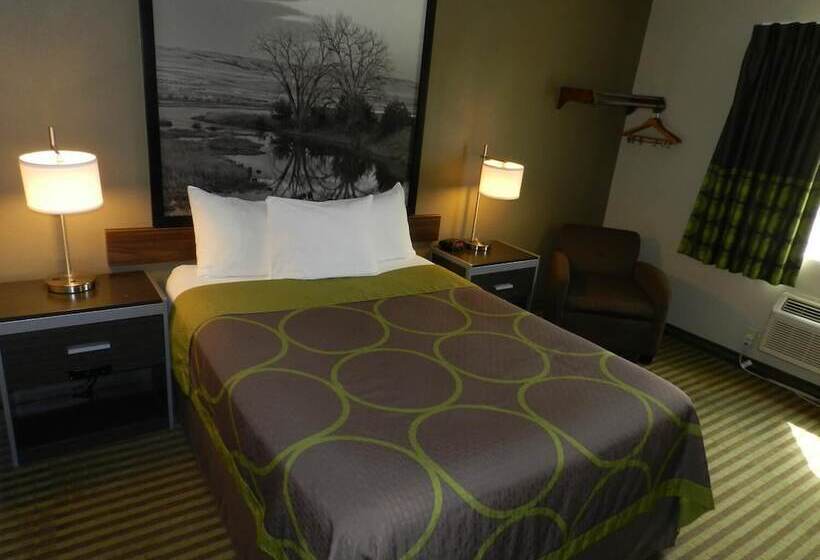 Отель Super 8 By Wyndham Fremont Ne