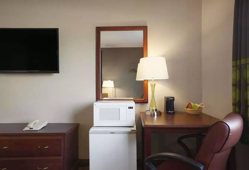 Отель Super 8 By Wyndham Fremont Ne