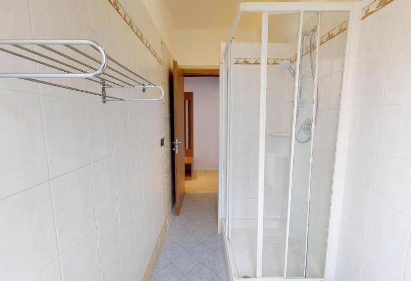 Miriam Hotel & Residence