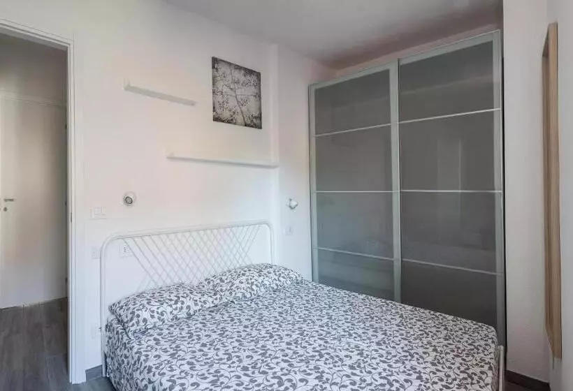 Miriam Hotel & Residence