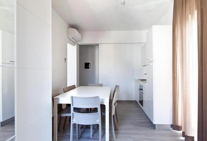 Miriam Hotel & Residence