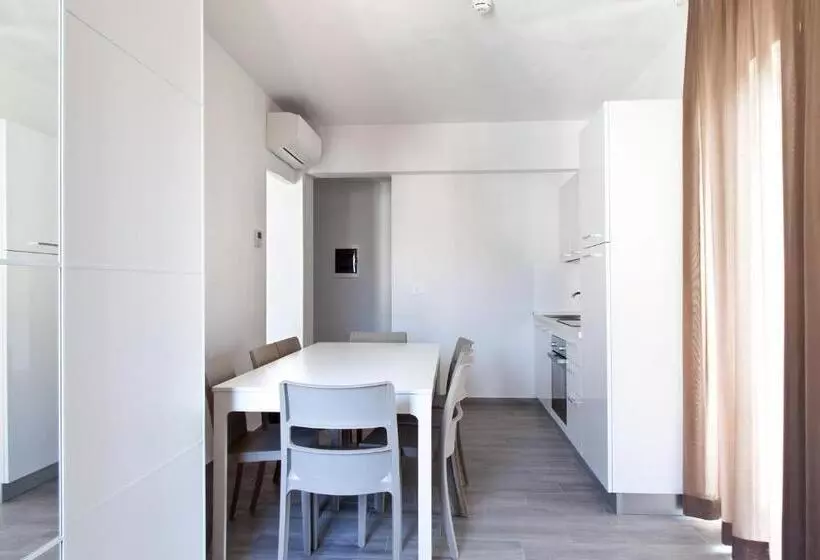 Miriam Hotel & Residence