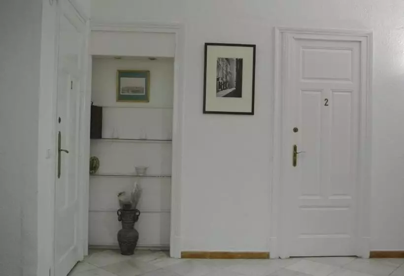 Pensión Santa Paula