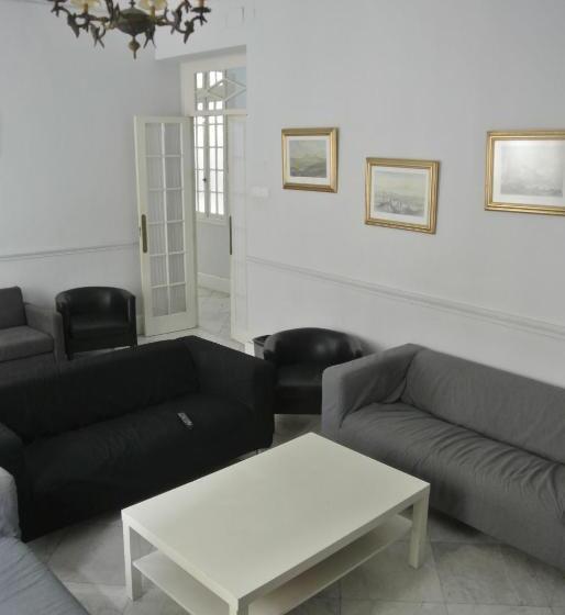 Pensión Santa Paula