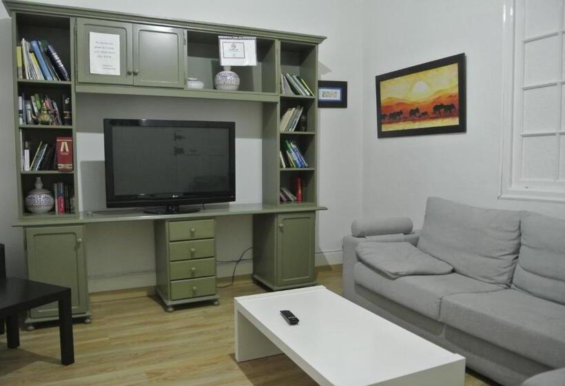 Pensión Santa Paula