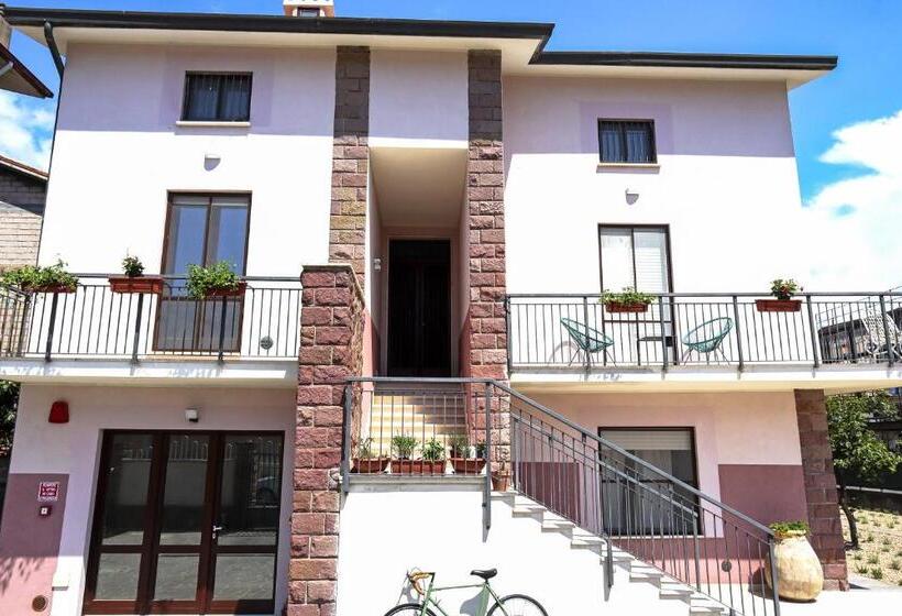 Bed and Breakfast Vaarak