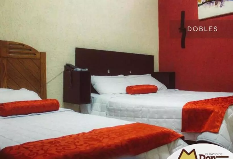 هتل El Patio De Don Moncho