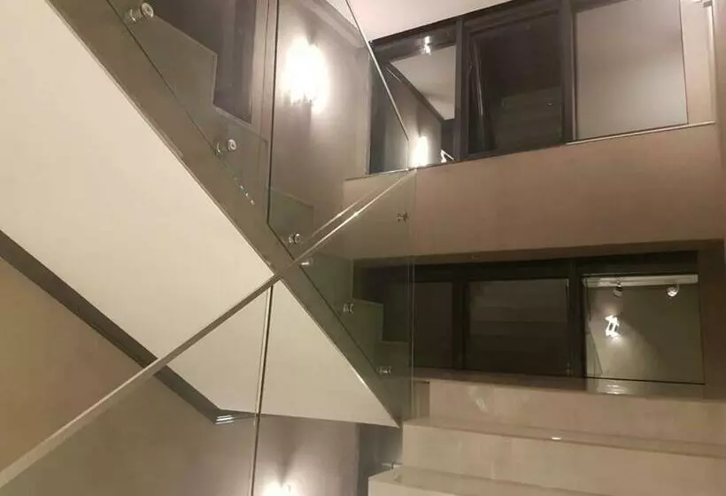 Hotelli Doctor House