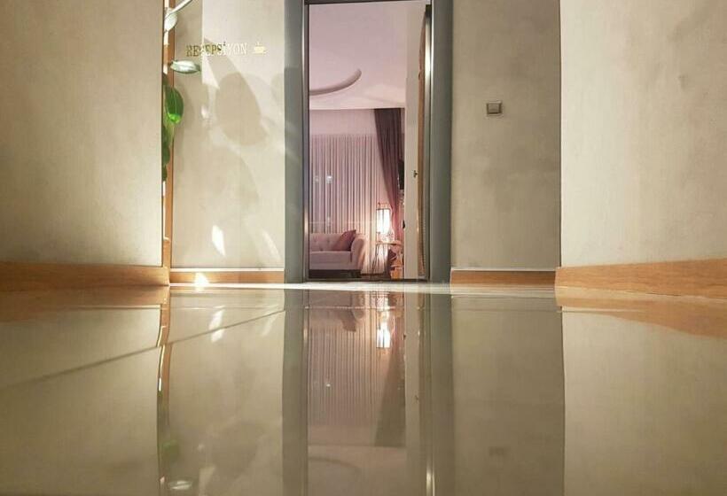 ホテル Doctor House